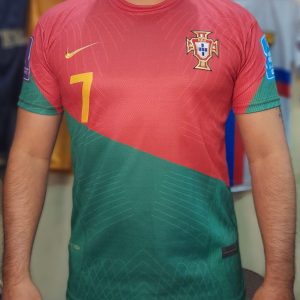 Primer equipamiento de Portugal con dorsal Qatar 2022
