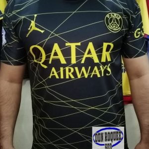 Cuarta equipacion del Paris Saint Germain 2022-2023