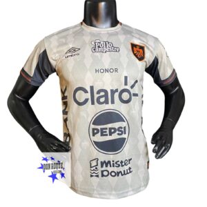 Tercer Equipamiento del Aguila 2025-2026